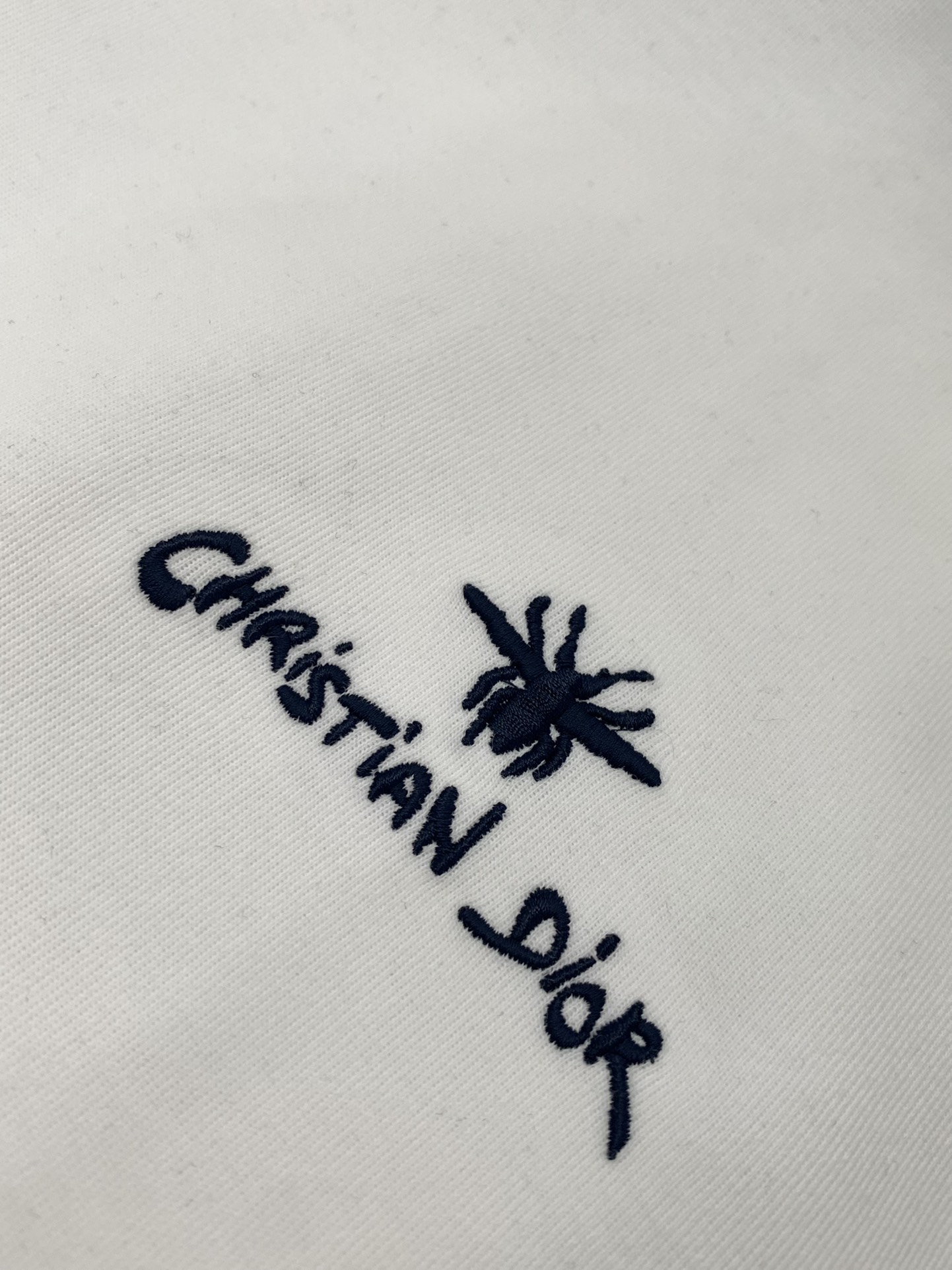 ，Dior 迪奥， 2025夏秋新品，专柜同步有售，简约时尚休闲圆领短袖T恤，原版进口面料，舒适透气，精