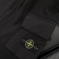 ,石头坌 定制绿色 黑色长绒绒感面料,内里也是符合附合绒里,贴身非常非常舒服!! 侧边精致工装口袋搭配罗 ,石头坌 定制绿色 黑色长绒绒感面料,内里也是符合附合绒里,贴身非常非常舒服!! 侧边精致工装口袋搭配罗