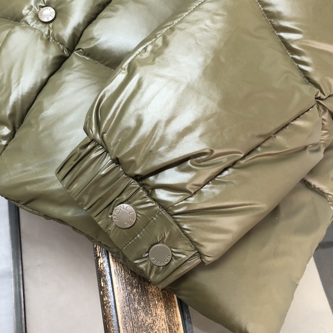 Moncler Tripiti Padded Jacket - Functional Nylon, Warm and Comfortable 7 i1759064042 3205 6