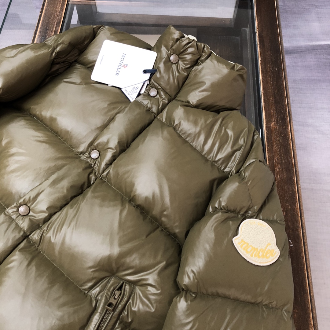 Moncler Tripiti Padded Jacket - Functional Nylon, Warm and Comfortable 3 i1759064042 6692 3