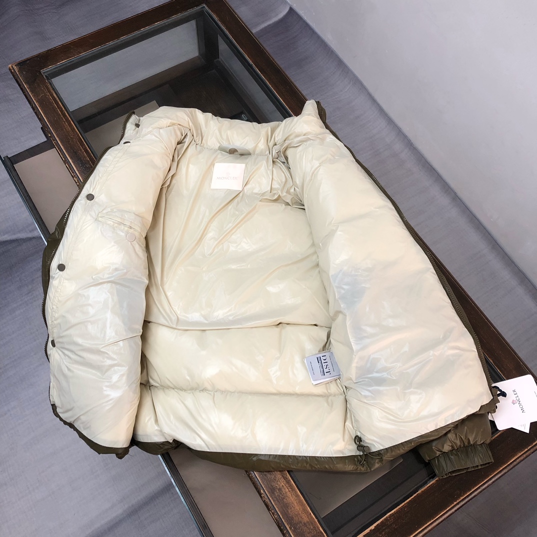 Moncler Tripiti Padded Jacket - Functional Nylon, Warm and Comfortable 8 i1759064042 8663 1
