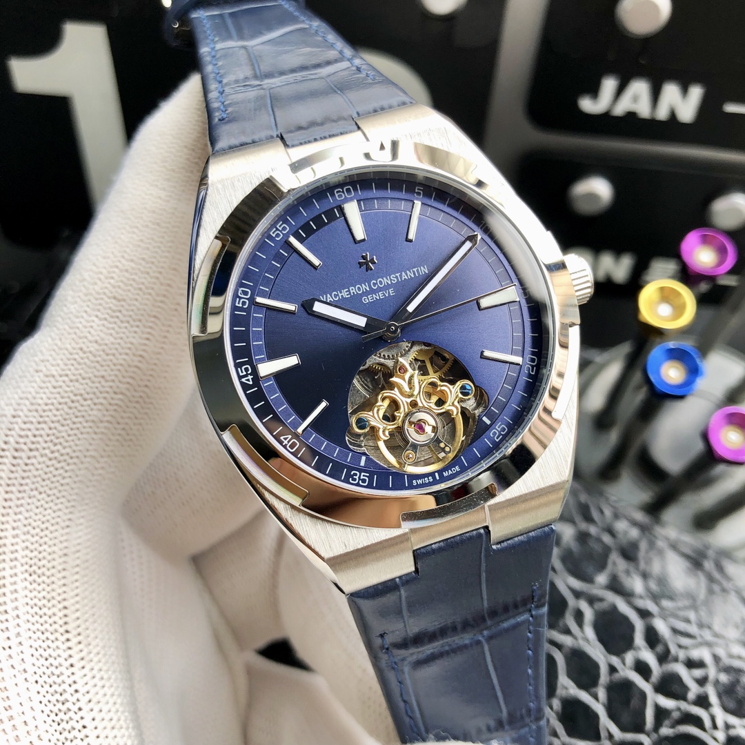 统一价：390💰
品牌：江诗丹顿----贵高端男表 ！奢华大气类型，精品顶级男士腕表，顶级镂空机械机芯 (稳定）顶级316精钢（耐用）矿物质超强镜面玻璃 （高清，耐磨）立体感强 独特设计6位大飞轮，真牛皮表带 走时精准，质量保证，直径43mm 厚度12mm！新款上架，欢迎载图[玫瑰][玫瑰]