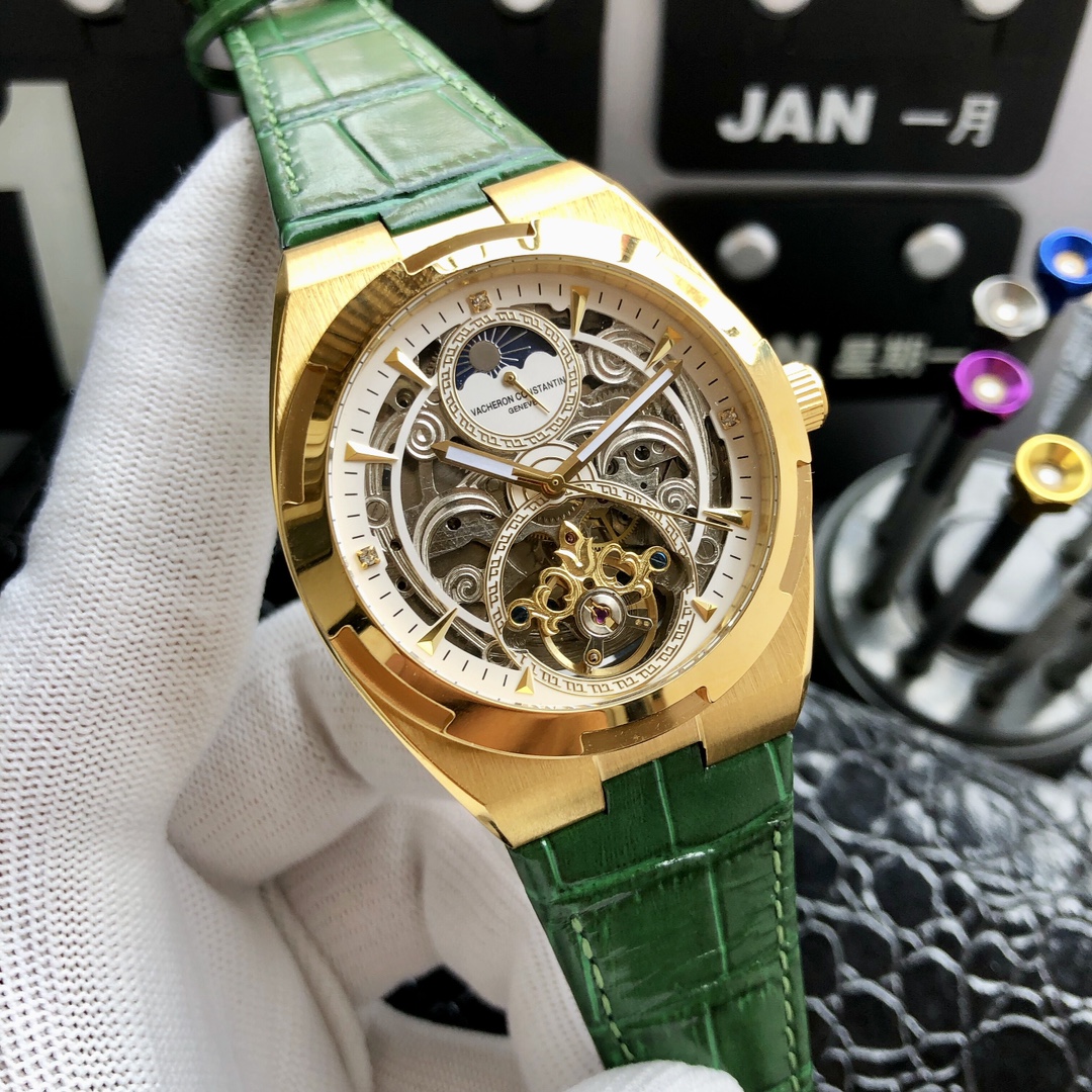 统一价：390💰
品牌：江诗丹顿----贵高端男表 ！奢华大气类型，精品顶级男士腕表，顶级镂空机械机芯 (稳定）顶级316精钢（耐用）矿物质超强镜面玻璃 （高清，耐磨）立体感强 独特设计6位大飞轮，真牛皮表带 走时精准，质量保证，直径43mm 厚度12mm！新款上架，欢迎载图[玫瑰][玫瑰]