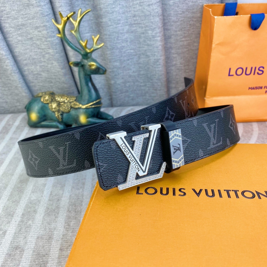 LV💕 特种皮腰带系列 ,原厂五金精品不锈钢钻💎扣,手感柔软舒适 宽3.8CM。