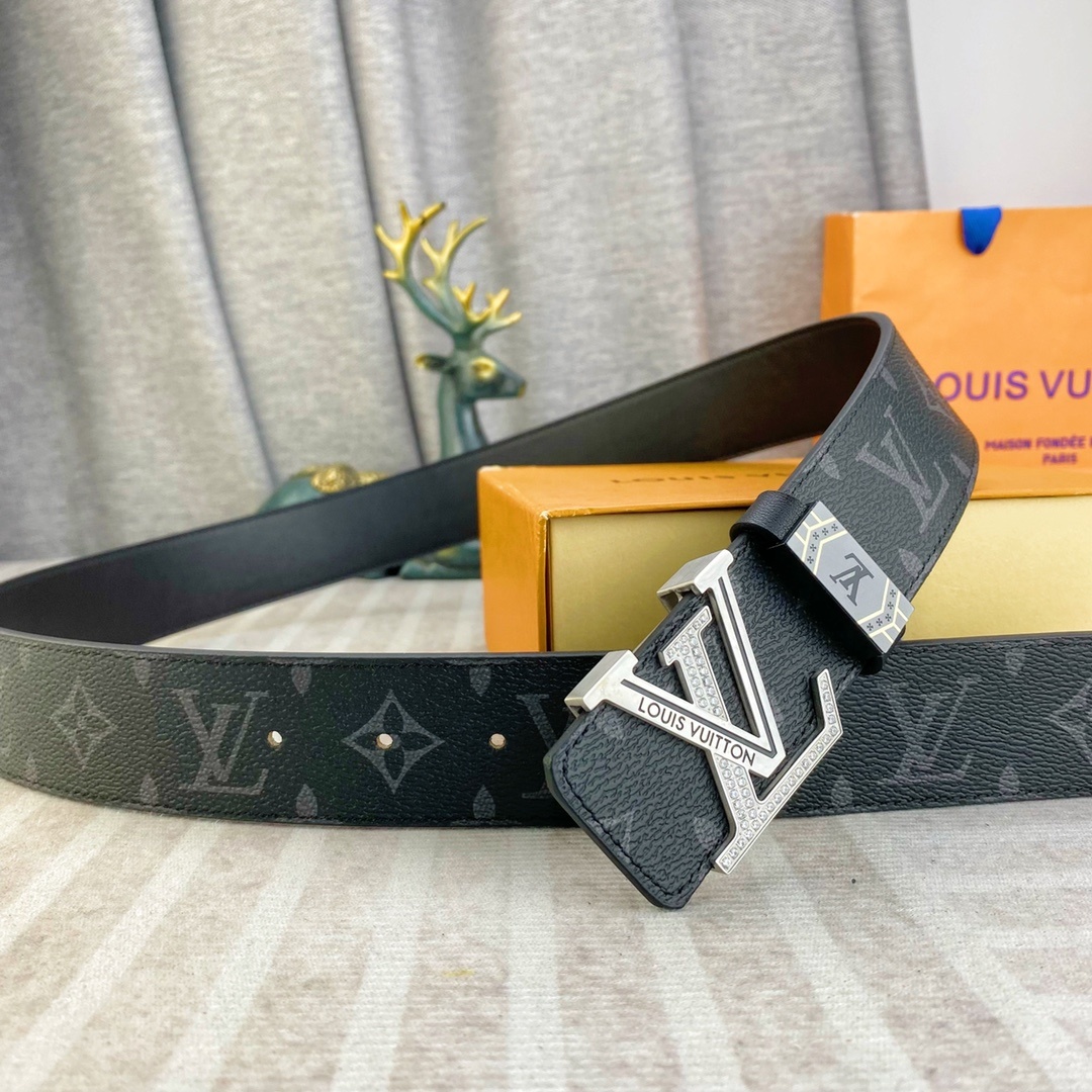 LV💕 特种皮腰带系列 ,原厂五金精品不锈钢钻💎扣,手感柔软舒适 宽3.8CM。