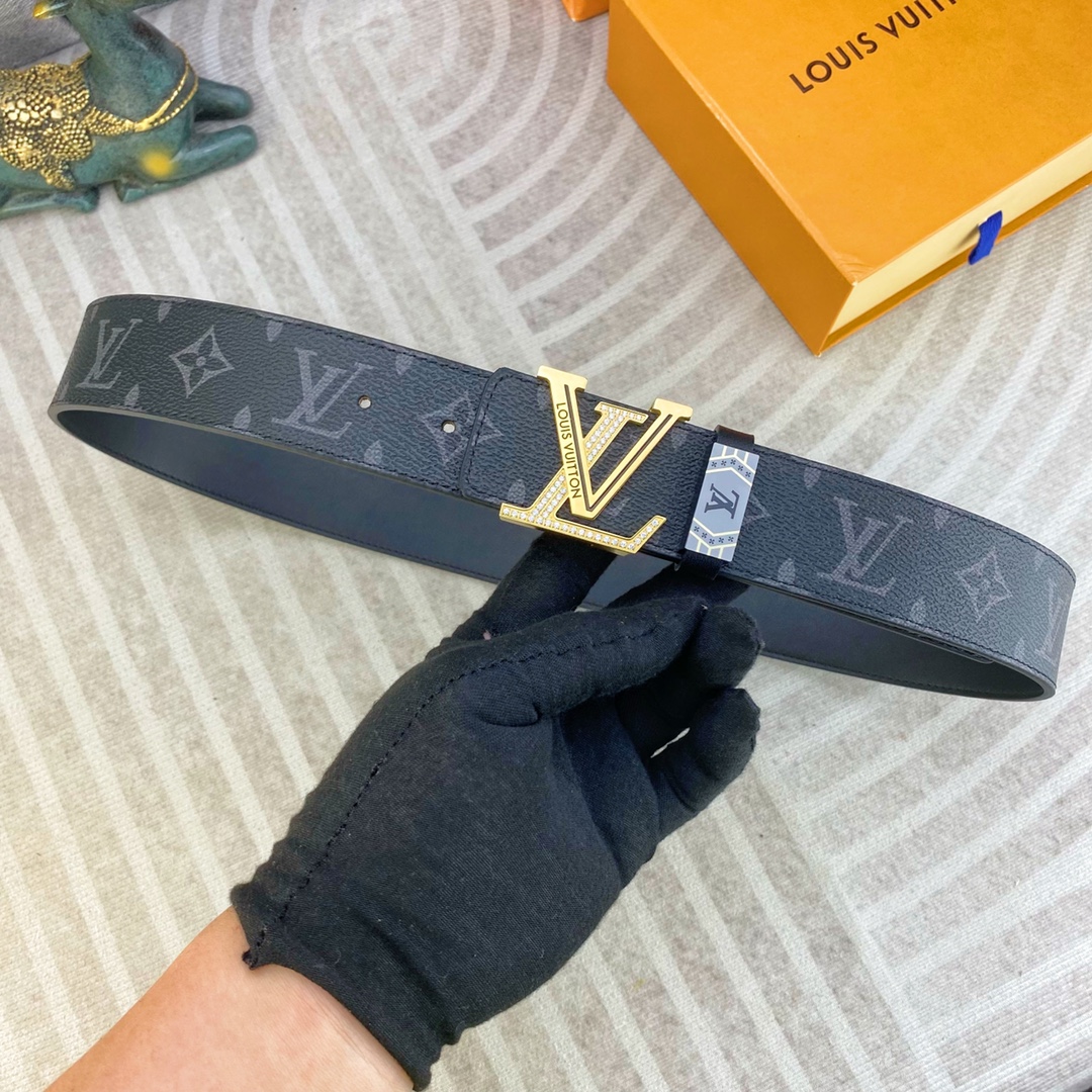 LV💕 特种皮腰带系列 ，原厂五金精品不锈钢钻💎扣，手感柔软舒适 宽3.8CM。