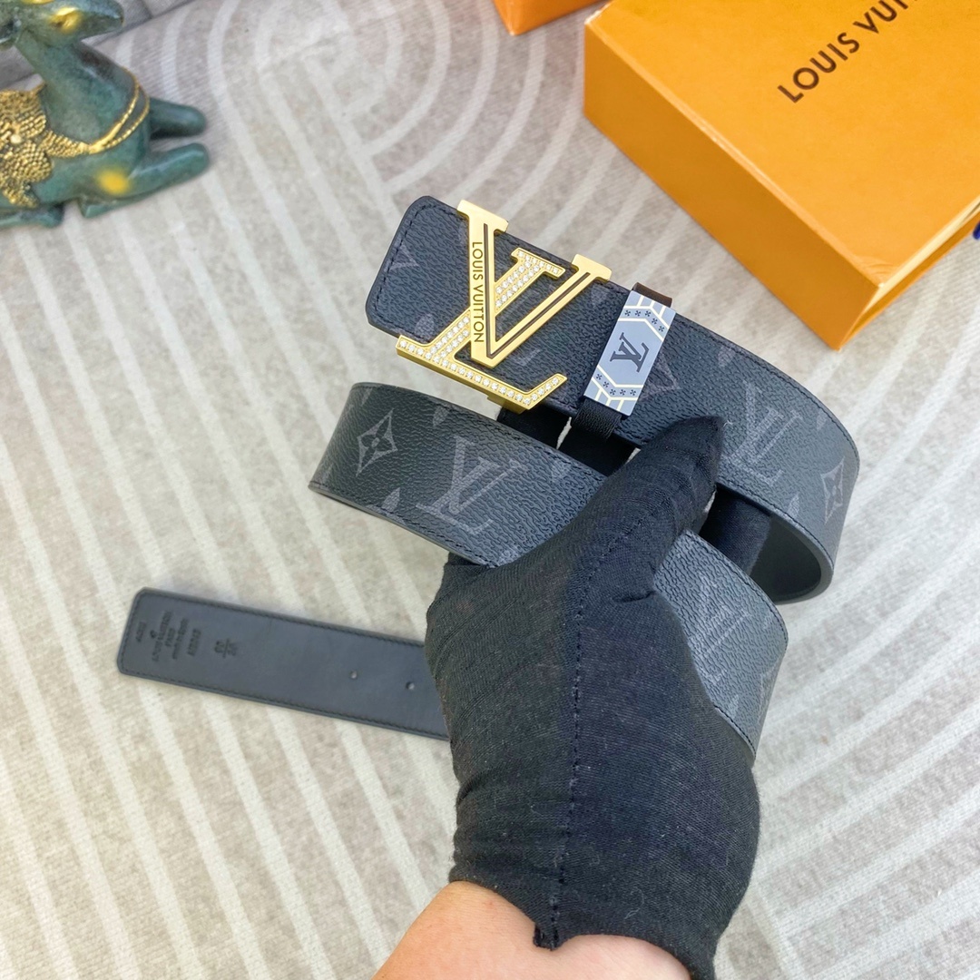 LV💕 特种皮腰带系列 ,原厂五金精品不锈钢钻💎扣,手感柔软舒适 宽3.8CM。