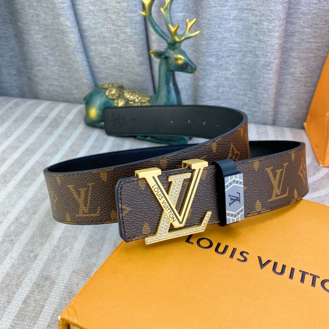 LV💕 特种皮腰带系列 ,原厂五金精品不锈钢钻💎扣,手感柔软舒适 宽3.8CM。
