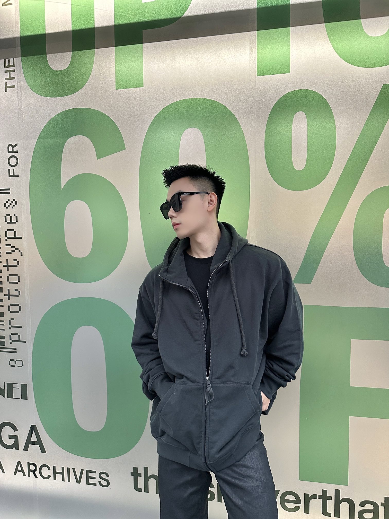 。Maison Margiela 未完成刺绣印花外套定制定染云绒米高密全棉料 柔软细腻 舒适贴肤 以柔和