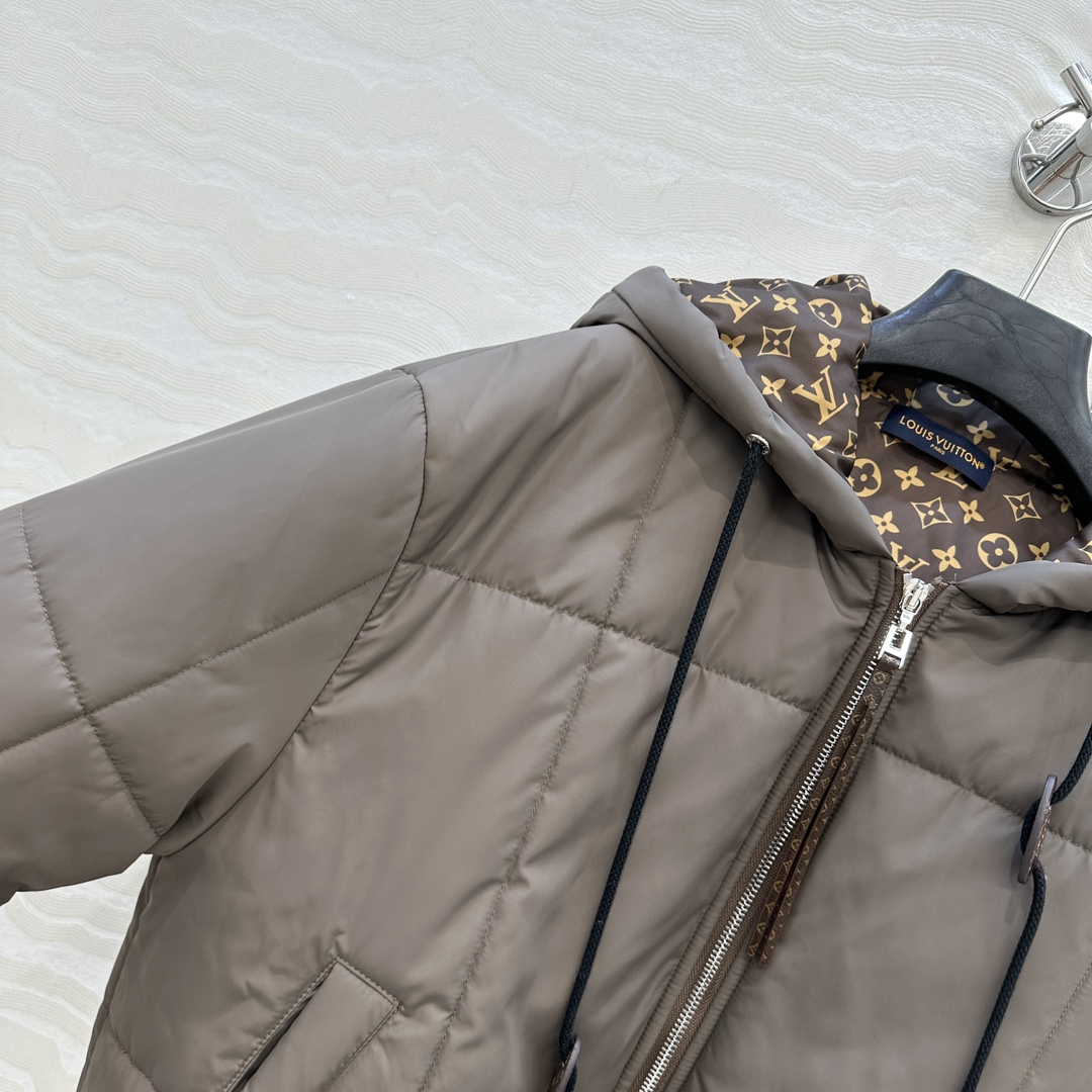 独家首发❤️ 爆单推荐，L新品Flight Mode系列，MONOGRAM老花里衬连帽棉服外套！定制记忆