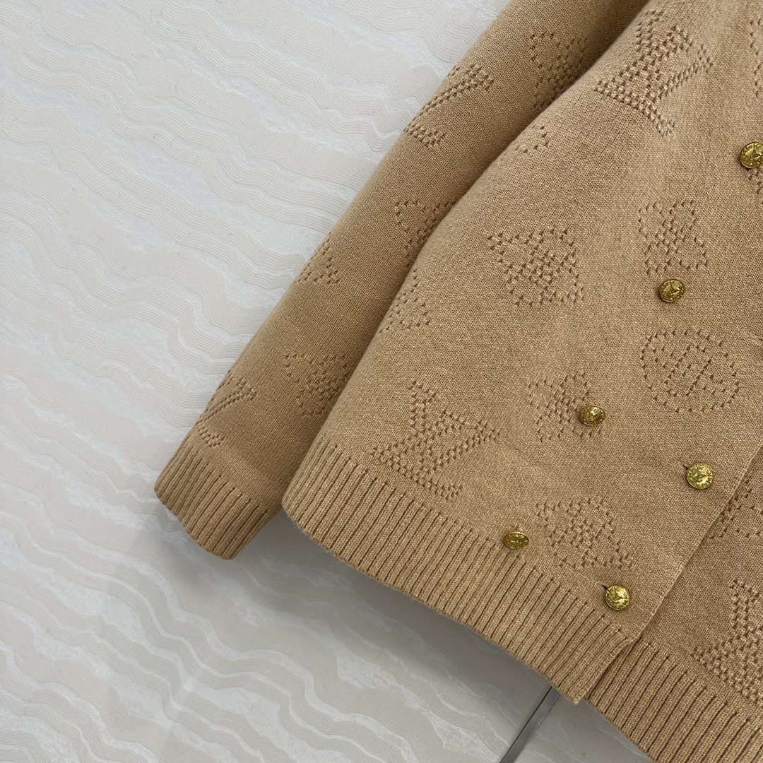 独家首发❤️ 爆单推荐，L新品Flight Mode系列，Monogram花㚏缕空针织外套！瑞士机双织重