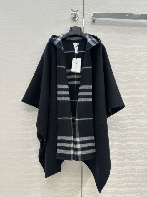 Elegant Wool Blend Plaid Cape with Hood - Versatile & Stylish 2 Elegant Wool Blend Plaid Cape with Hood - Versatile & Stylish