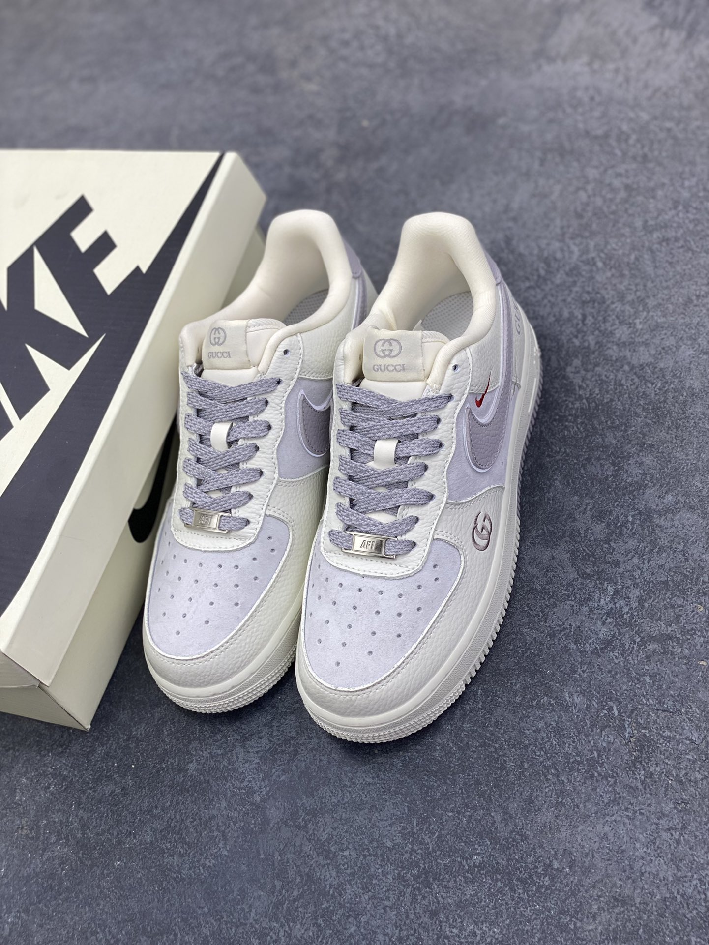 图片[8]-NIke Air Force 1 \’07 Low GUCCI 联名–白浅褐色空军一号低帮 运动鞋 休闲鞋 折边针车 工艺难度大 原楦头原纸板 高端定制鞋盒 原厂鞋底 超高清洁度 细节完美 货号：YF9511-807 尺码：36 36.5 37.5 38 38.5 39 40 40.5 41 42 42.5 43 44 44.5 45-选品中心