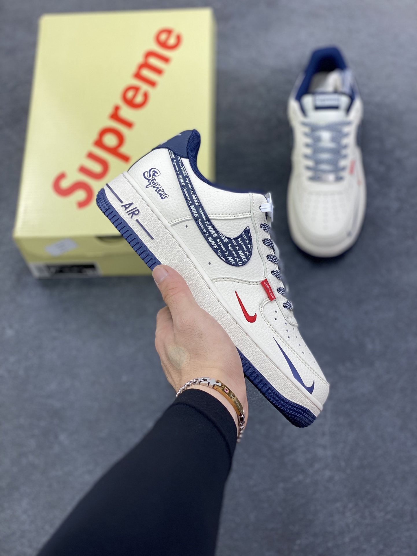 高端定制Nike Air Force 1 \’07 Low “Superme联名—— 米白迷彩红蓝钩” Nike印花 高端定制 低帮休闲板鞋 定制鞋盒 大厂纯原品质出货 超高清洁度 皮料切割干净无任何毛边 细节完美 货号:XD2588-609 尺码:36 36.5 37.5 38 38.5 39 40 40.5 41 42 42.5 43 44 44.5 45-选品中心