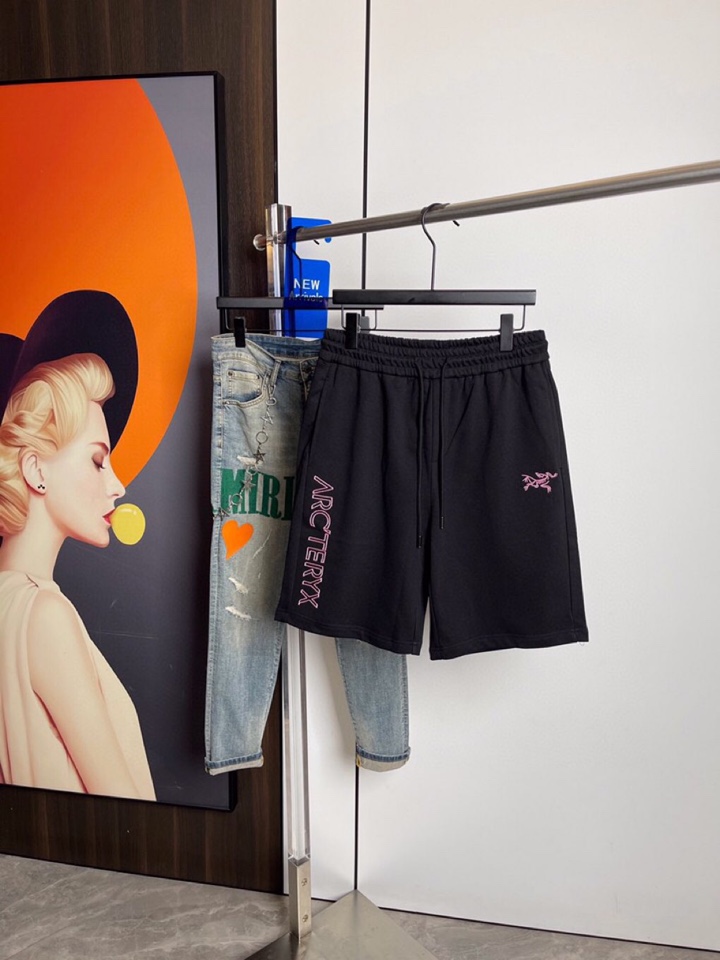 (Arcteryx）始祖鸟2025春夏新品短裤！原版印花刺绣字母Logo，三标齐 帅气时尚，简约百搭款。