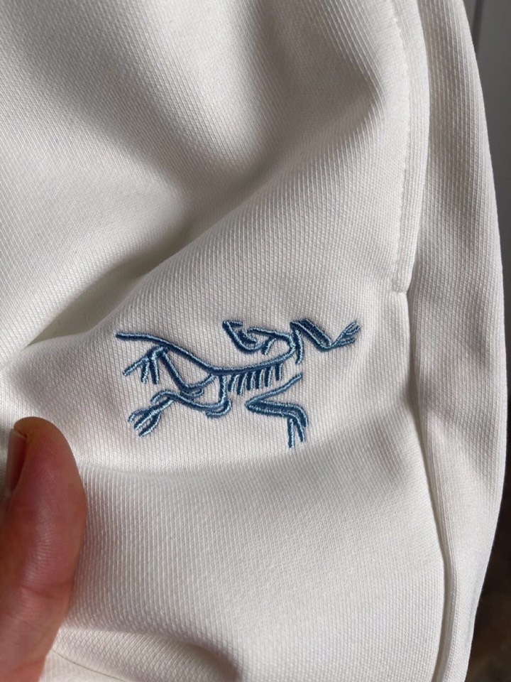 (Arcteryx）始祖鸟2025春夏新品短裤！原版印花刺绣字母Logo，三标齐 帅气时尚，简约百搭款。
