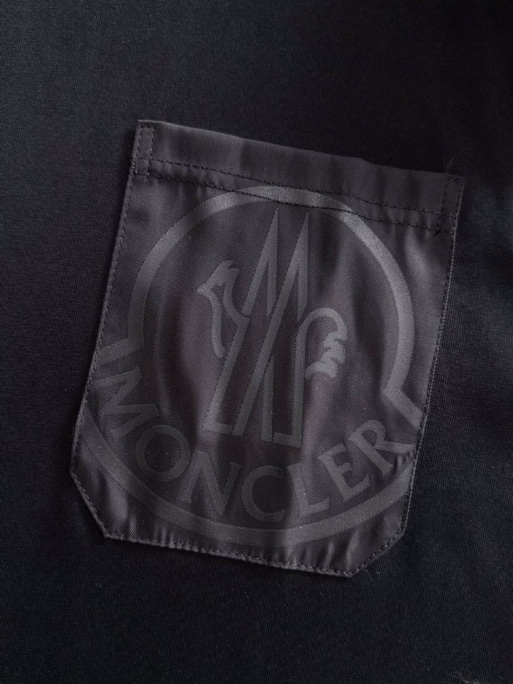 Moncler  蒙口2025春夏新品短袖圆领T恤，原版印花刺绣字母Logo，三标齐 帅气时尚，简约百搭