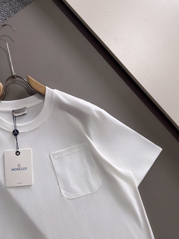 Moncler  蒙口2025春夏新品短袖圆领T恤，原版印花刺绣字母Logo，三标齐 帅气时尚，简约百搭