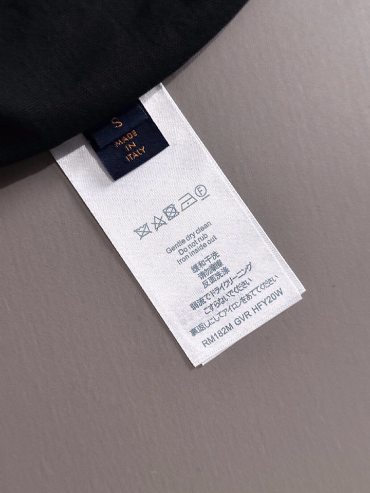 Louis Vuitton 路易威登 LV 驴牌 2025春夏新品短袖圆领T恤，原版印花刺绣字母Logo