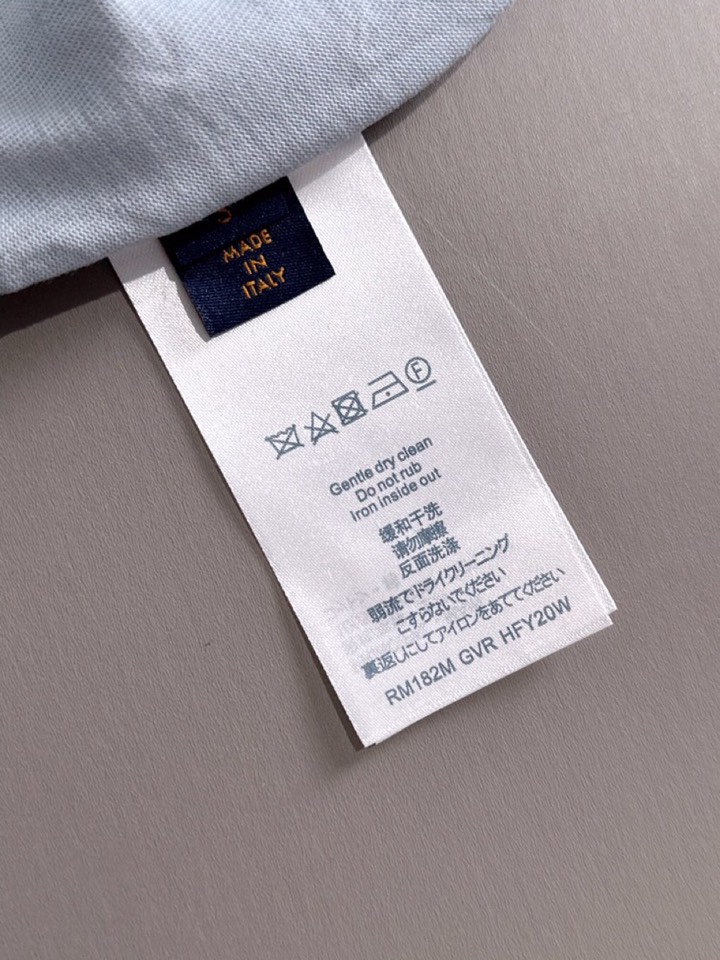 Louis Vuitton 路易威登 LV 驴牌 2025春夏新品短袖圆领T恤，原版印花刺绣字母Logo