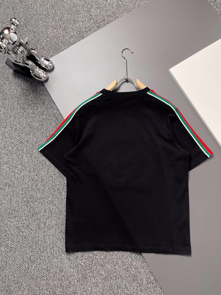 Gucci 古奇25ss刺绣logo短袖圆领T恤，重磅高克重，字母Logo，三标齐 帅气时尚，简约百搭款