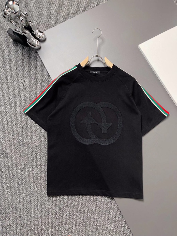 Gucci 古奇25ss刺绣logo短袖圆领T恤，重磅高克重，字母Logo，三标齐 帅气时尚，简约百搭款