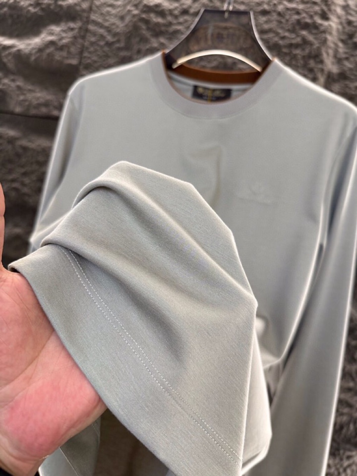Loro Piana 诺悠翩雅 2025ss 秋冬新品男士羊毛长袖T恤针织圆领衫，高奢内敛低调，轻松驾驭