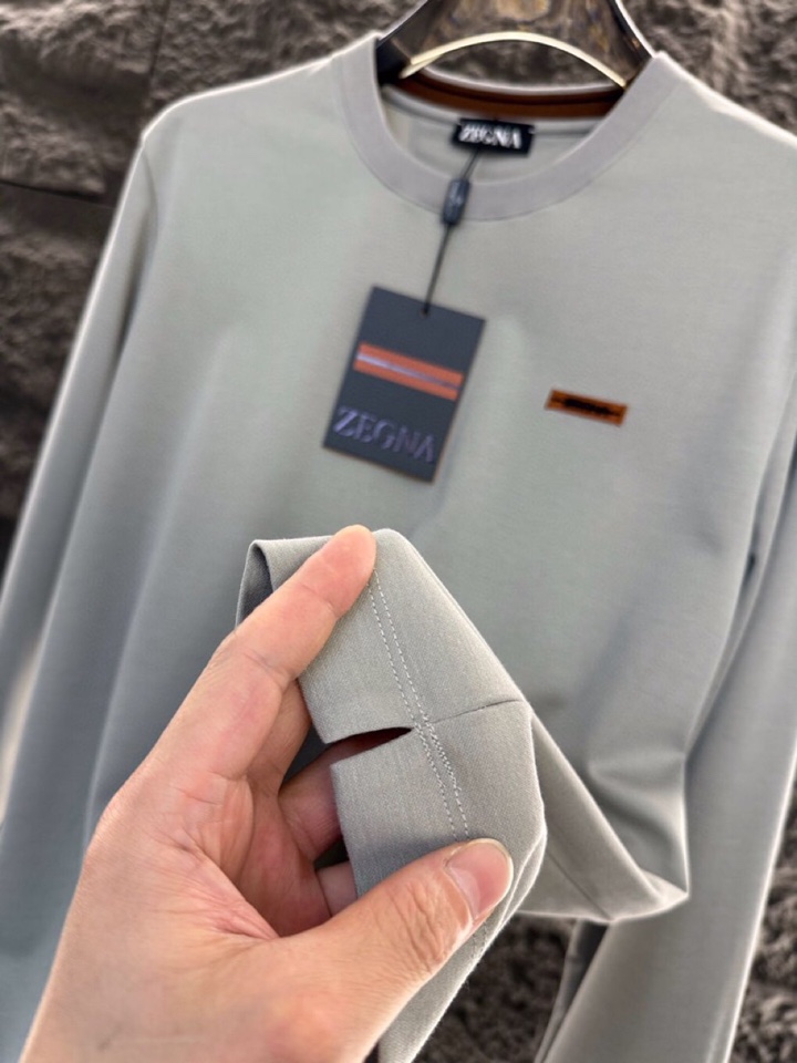 ZEGNA 杰尼亚2025ss 秋冬新品男士羊毛长袖T恤针织圆领衫，高奢内敛低调，轻松驾驭不挑人 裁剪精