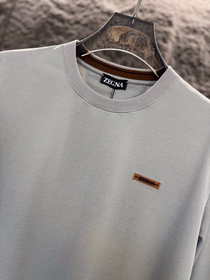 ZEGNA 杰尼亚2025ss 秋冬新品男士羊毛长袖T恤针织圆领衫，高奢内敛低调，轻松驾驭不挑人 裁剪精