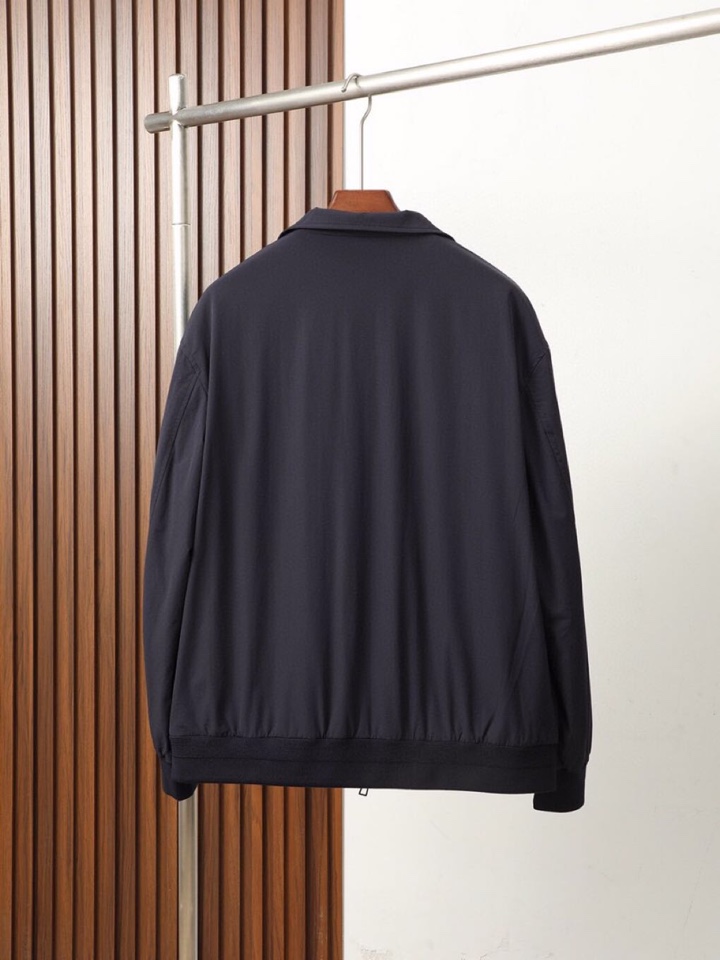 Loro Piana 诺悠翩雅lP🆕 秋冬lP🆕薄棉立领夹克外套，面料与辅料皆为客供，定织定染而成，触感