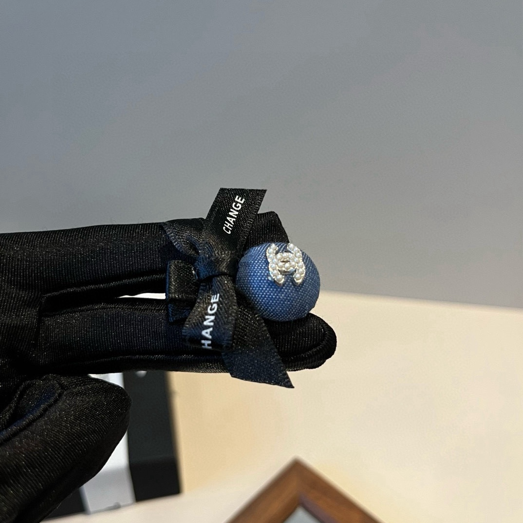 p（单个）Chanel香奈儿发夹