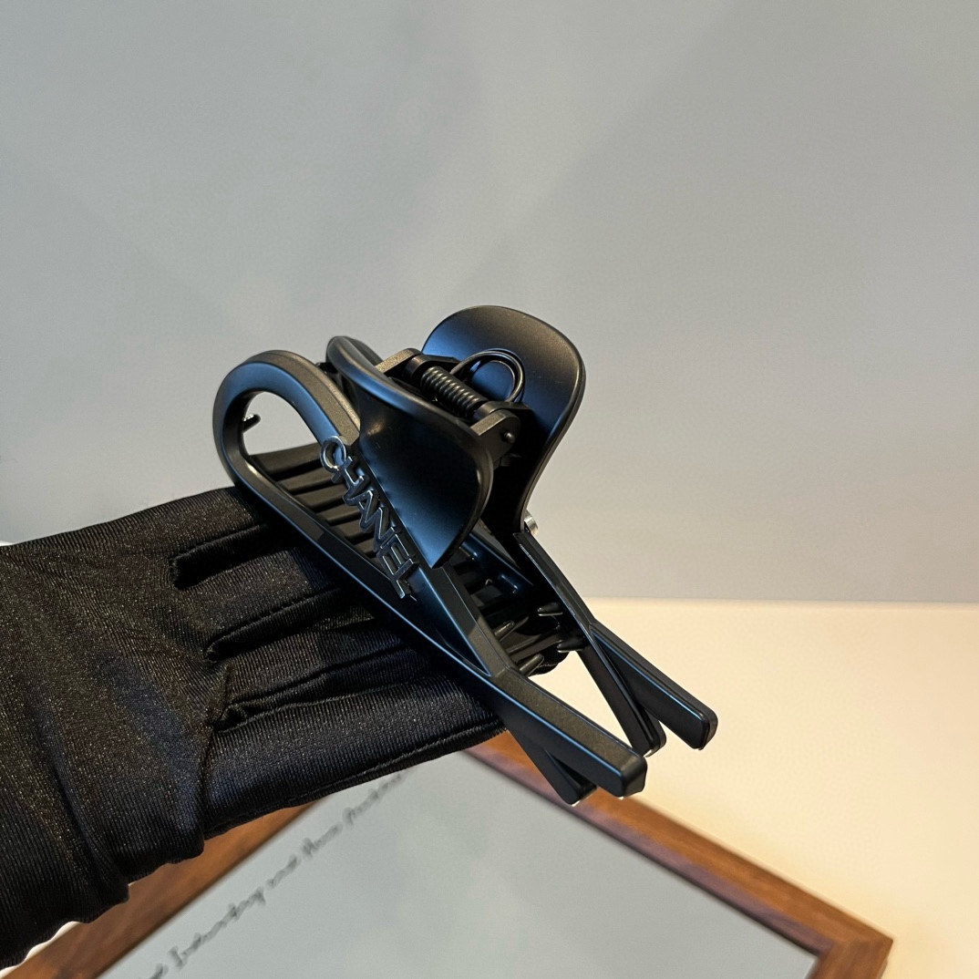 pChanel香奈儿发夹