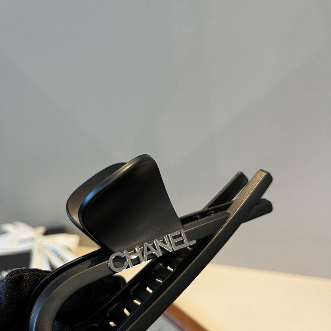 pChanel香奈儿发夹