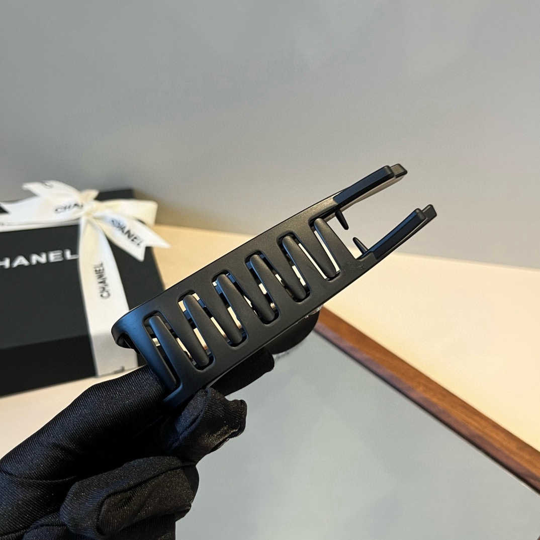 pChanel香奈儿发夹