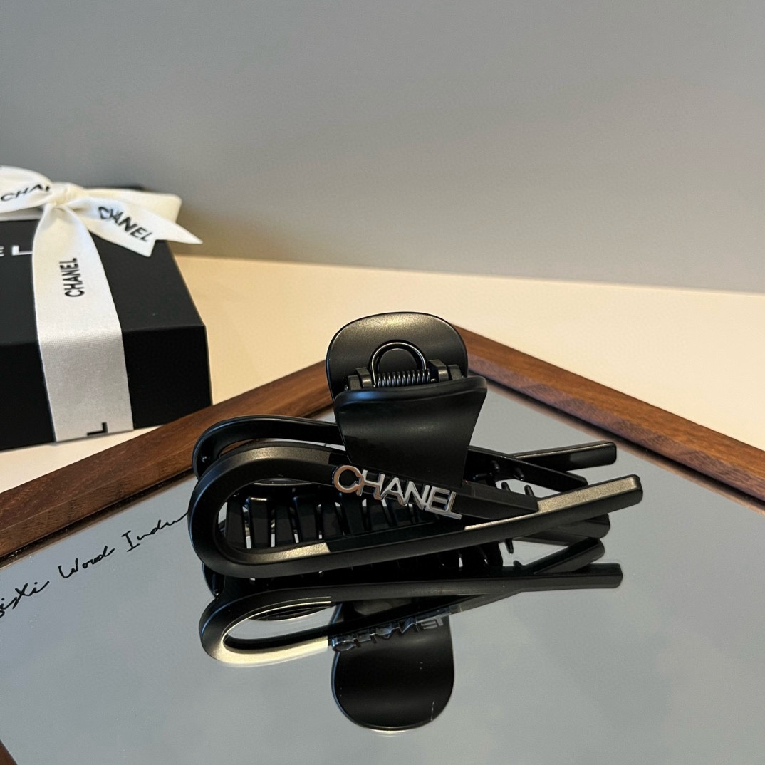 pChanel香奈儿发夹