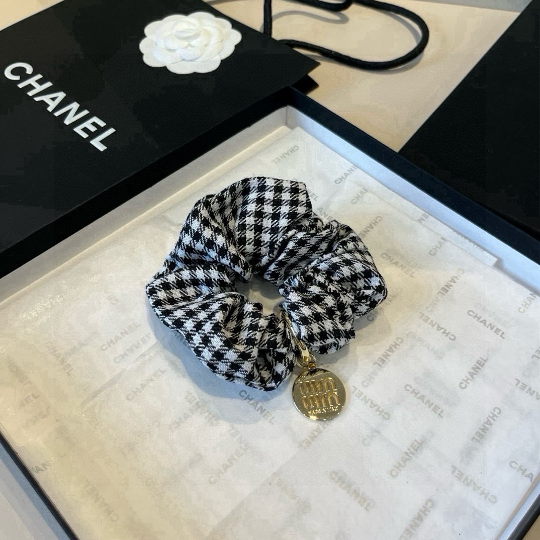 NO:542757,(Single) miumiu new hairband hairpins, hairpins, miumiu, hairpins19860909（单个） miumiu缪缪新款发箍发夹,发夹,miumiu,hairpins,accessory