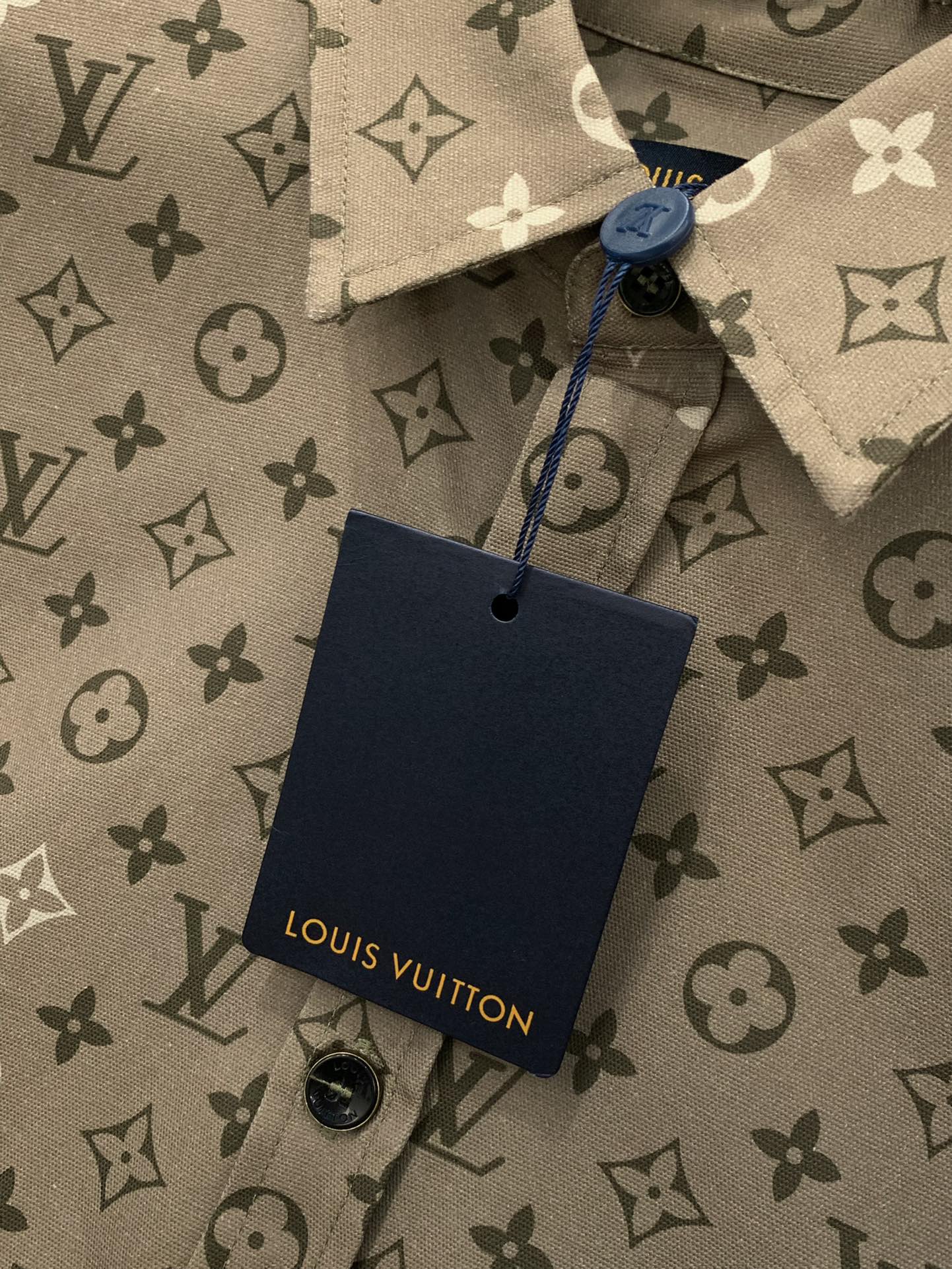 ，LouisVuitton 路易威登，2025秋季最新款，专柜同步有售，原单狠货，时尚休闲长袖衬衫外套，