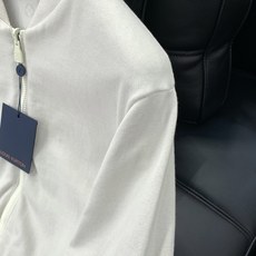 ,LouisVuitton 路易威登,2025秋季最新款,专柜同步有售,原单狠货,时尚休闲两面穿连帽外套 ,LouisVuitton 路易威登,2025秋季最新款,专柜同步有售,原单狠货,时尚休闲两面穿连帽外套
