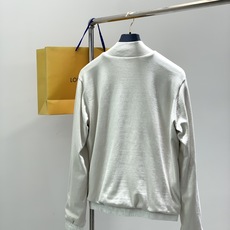 ,LouisVuitton 路易威登,2025秋季最新款,专柜同步有售,原单狠货,时尚休闲两面穿连帽外套 ,LouisVuitton 路易威登,2025秋季最新款,专柜同步有售,原单狠货,时尚休闲两面穿连帽外套