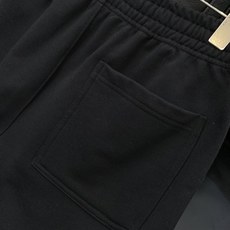 ,Burberry 巴宝莉,2025秋季最新品,专柜同步有售,原单狠货,时尚休闲裤,进口原版面料,上身舒 ,Burberry 巴宝莉,2025秋季最新品,专柜同步有售,原单狠货,时尚休闲裤,进口原版面料,上身舒