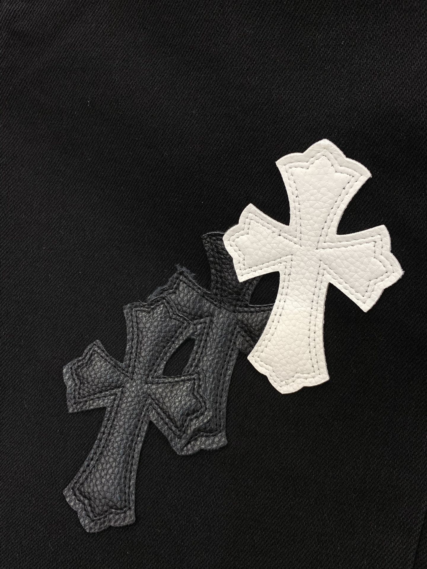，Chrome Hearts 克罗心，2025秋季新品，专柜同步有售，原单狠货，时尚休闲水洗牛仔裤，采用