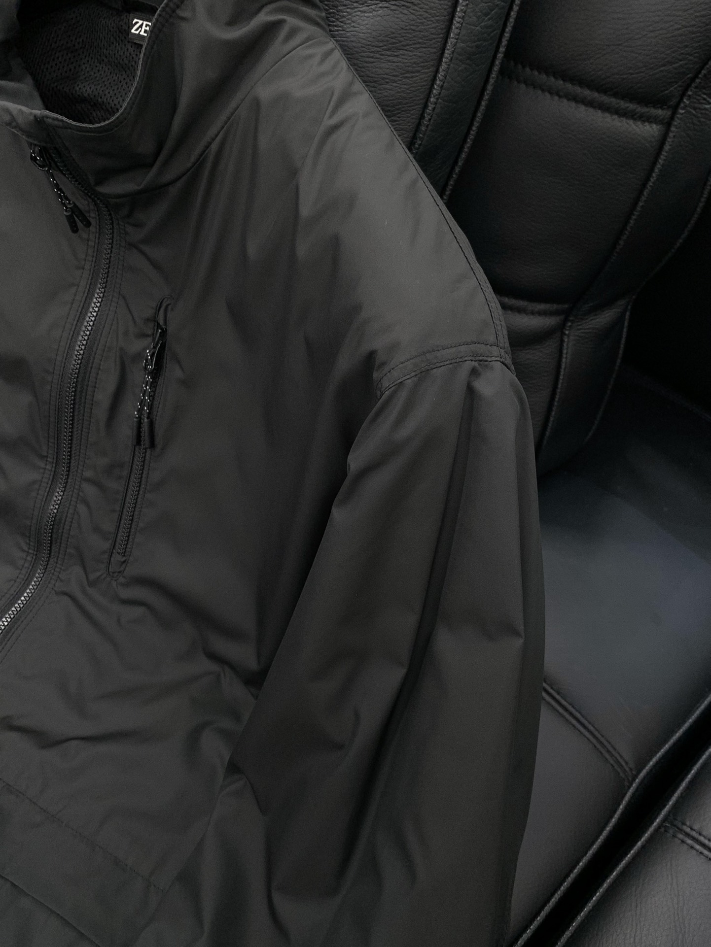 ，杰力亚 男款日本帝人Octa科技抓绒蓄热纤维超轻量高性能尼龙立领夹克外套关于卖点：体验感很神奇的一组夹