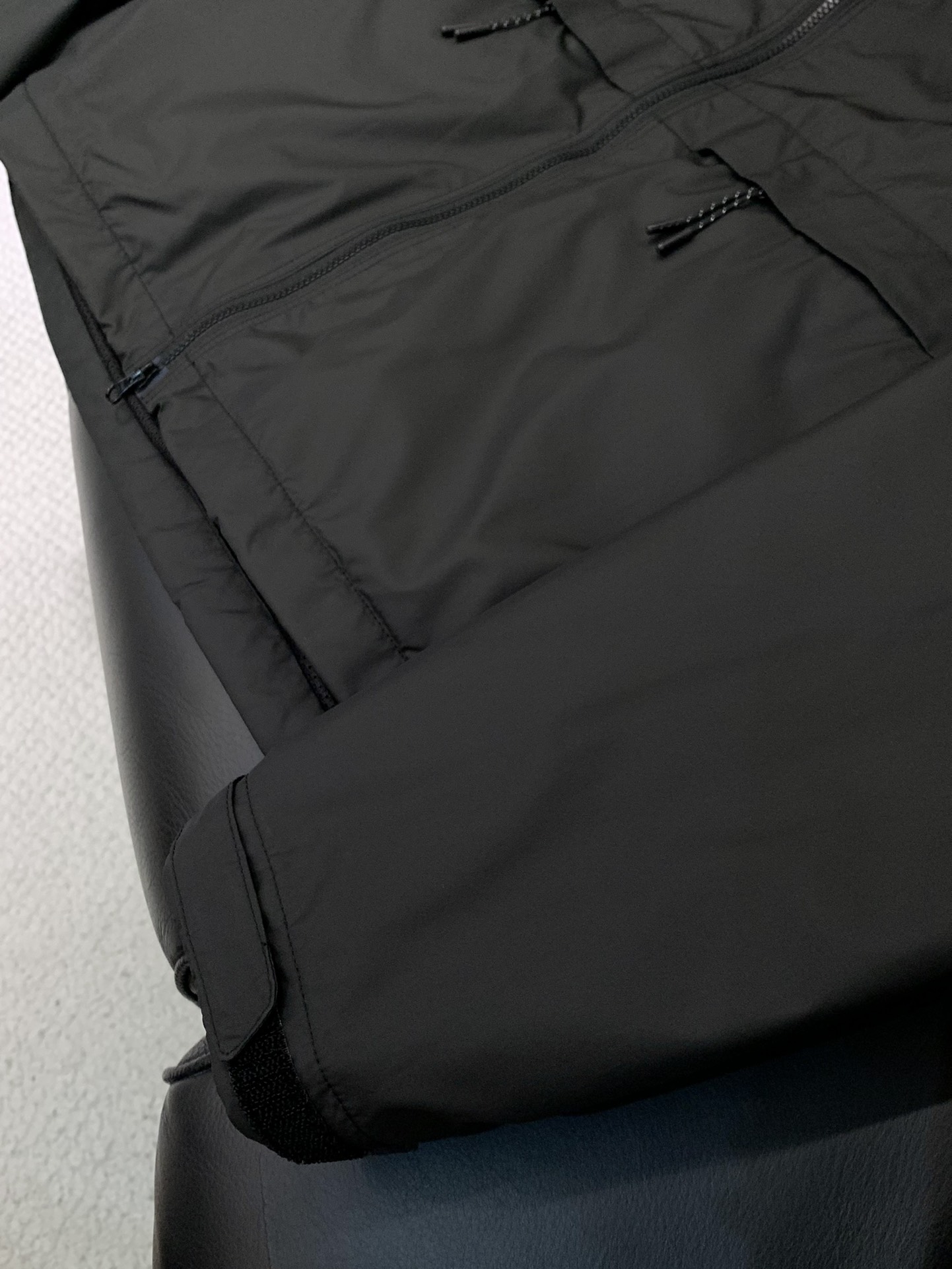 ，杰力亚 男款日本帝人Octa科技抓绒蓄热纤维超轻量高性能尼龙立领夹克外套关于卖点：体验感很神奇的一组夹