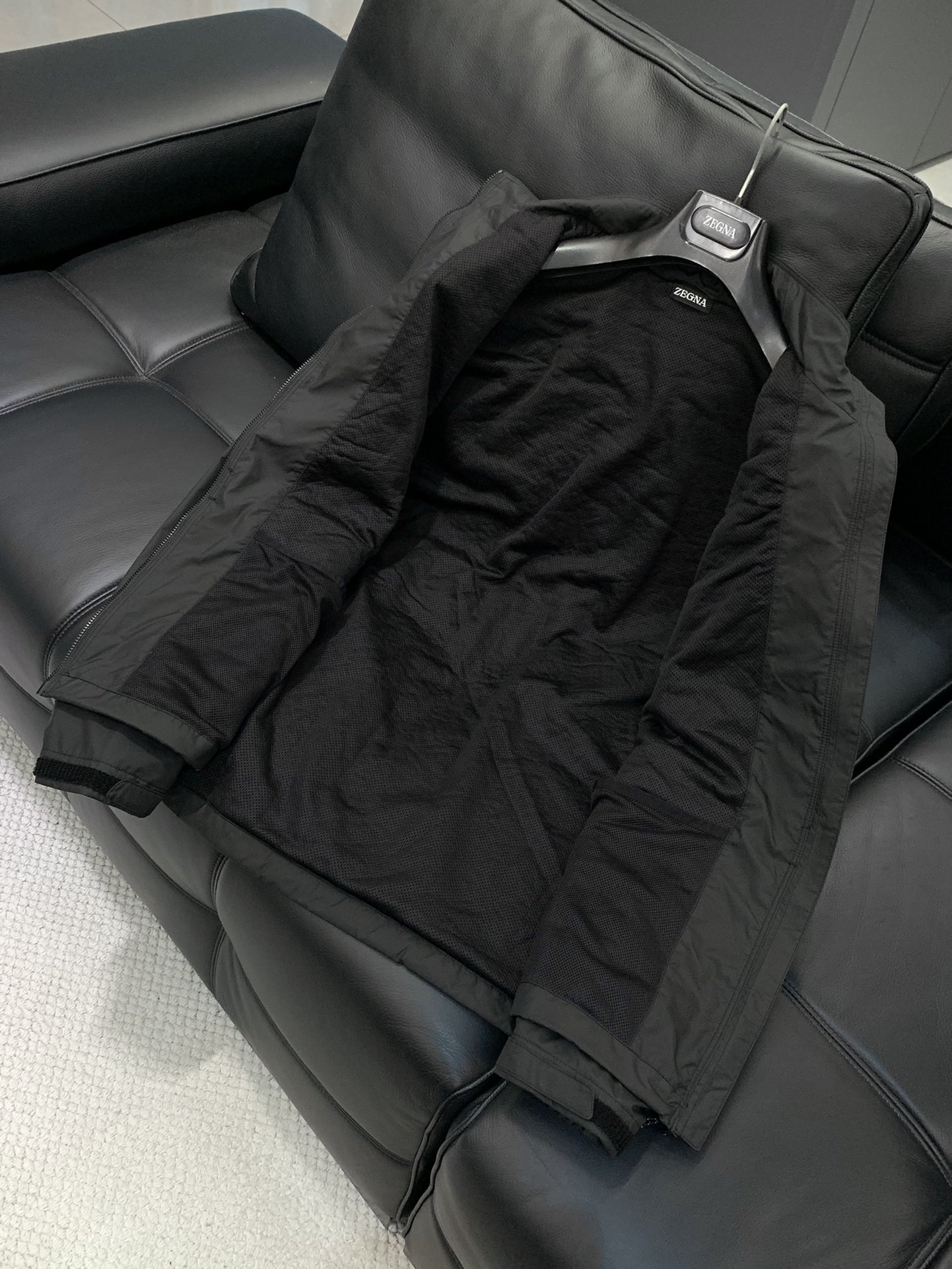 ，杰力亚 男款日本帝人Octa科技抓绒蓄热纤维超轻量高性能尼龙立领夹克外套关于卖点：体验感很神奇的一组夹