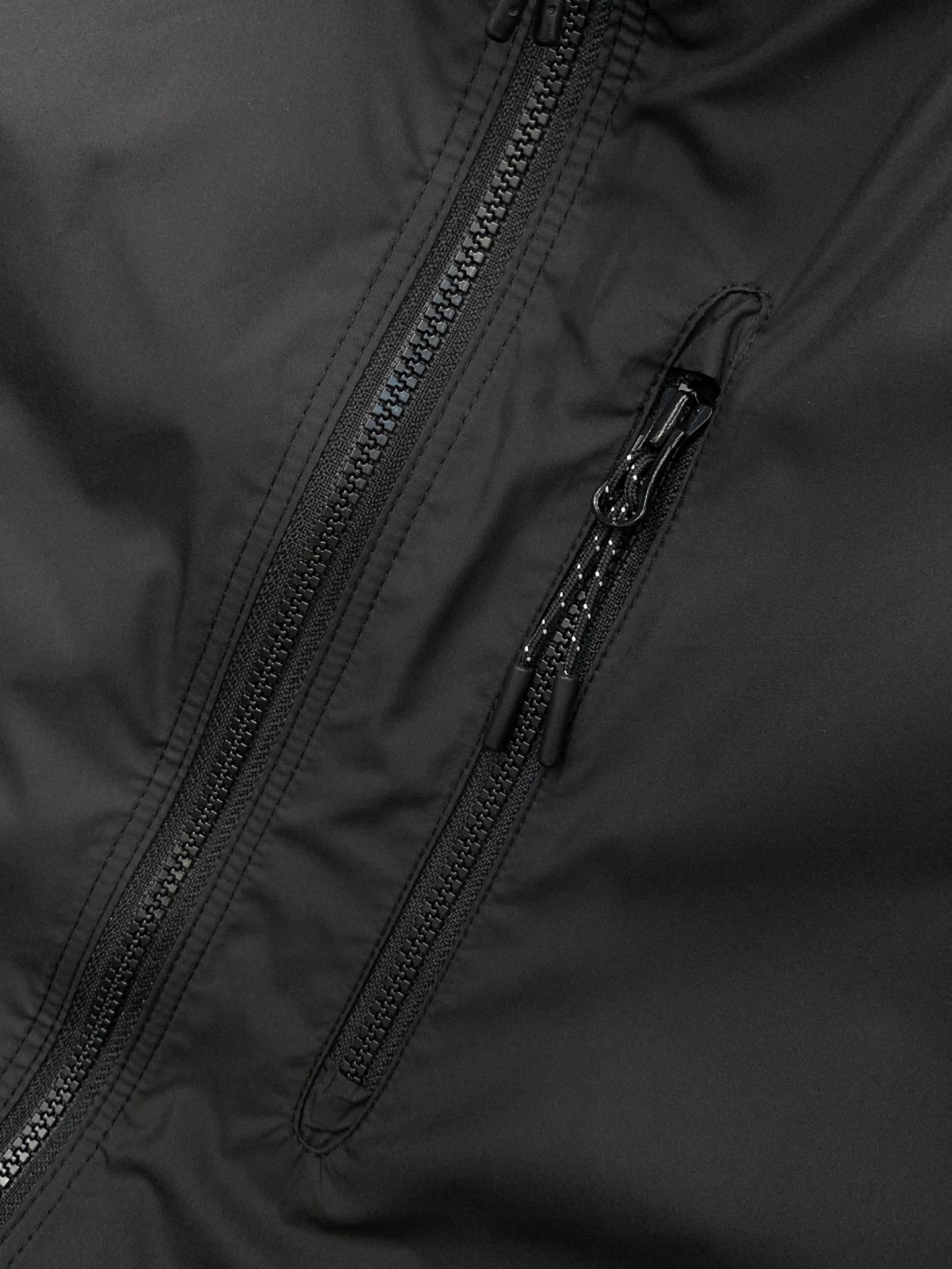 ，杰力亚 男款日本帝人Octa科技抓绒蓄热纤维超轻量高性能尼龙立领夹克外套关于卖点：体验感很神奇的一组夹