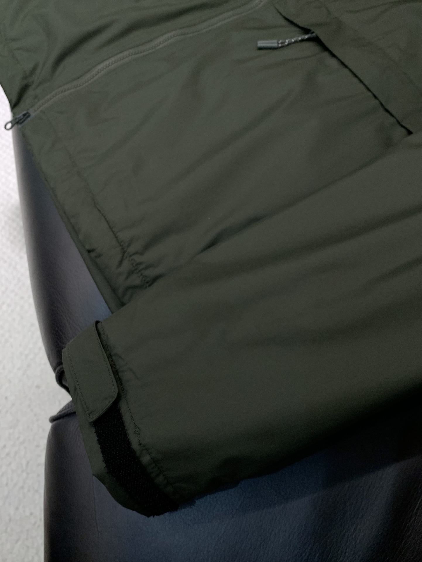 ，杰力亚 男款日本帝人Octa科技抓绒蓄热纤维超轻量高性能尼龙立领夹克外套关于卖点：体验感很神奇的一组夹