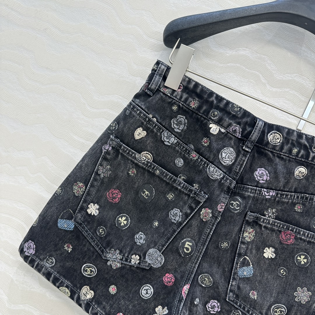 独家首发❤️原单品质🍒coco女孩彩绘印花牛仔短裤！代购爆款一件难求！开发定制酵素洗水牛仔面料！白富美必