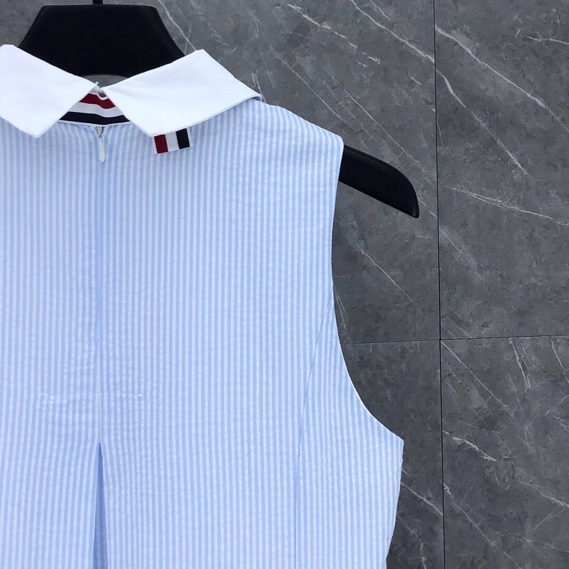 THOM BROWNE 汤姆布朗 TB女款🌺高版本纯棉泡泡条纹学院风连体娃娃裙  码数：0～2 （下单请