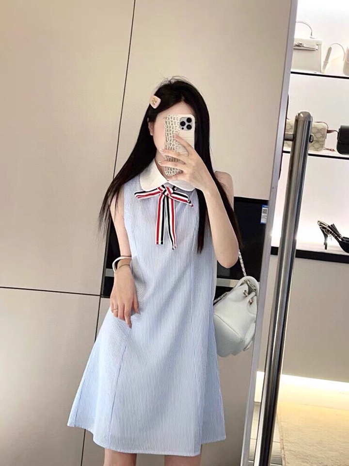 THOM BROWNE 汤姆布朗 TB女款🌺高版本纯棉泡泡条纹学院风连体娃娃裙  码数：0～2 （下单请