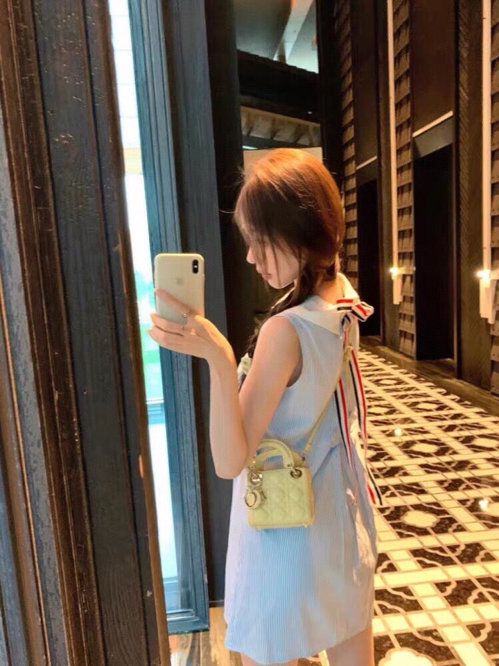 THOM BROWNE 汤姆布朗 TB女款🌺高版本纯棉泡泡条纹学院风连体娃娃裙  码数：0～2 （下单请